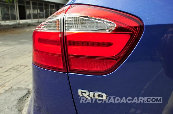 2013 Kia Rio 1.4 (ปี 11-15) Hatchback AT